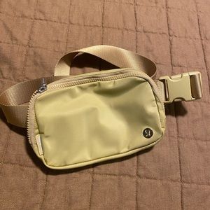 Lululemon bag